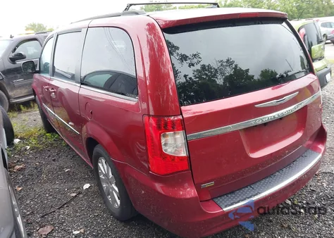 2015 Chrysler Town & Country Touring z USA, uszkodzony, nr VIN 2C4RC1BG7FR560451